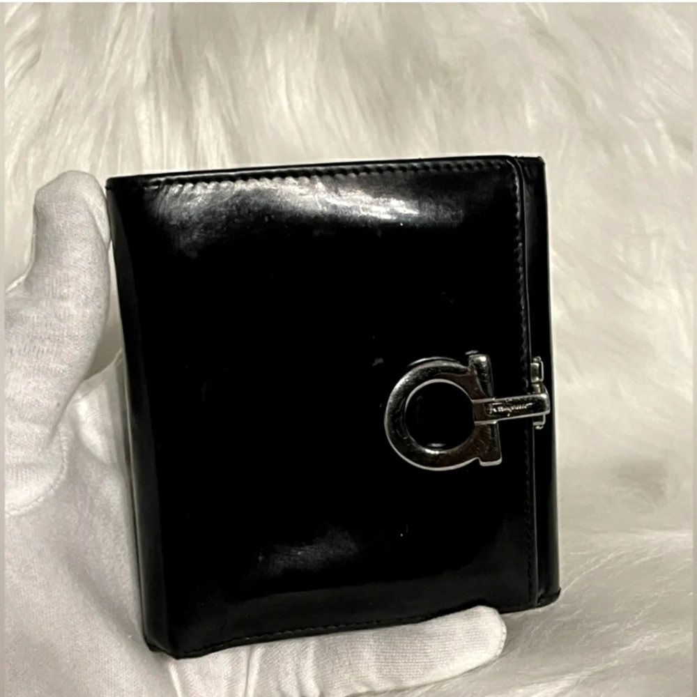 SALVATORE FERRAGAMO Nero Calf Wallet in Box
